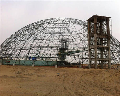 库尔勒水泥厂均化库罩棚网架